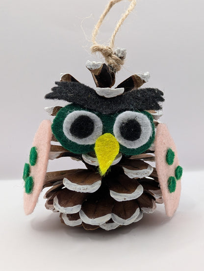 Boule chouette pomme de pin