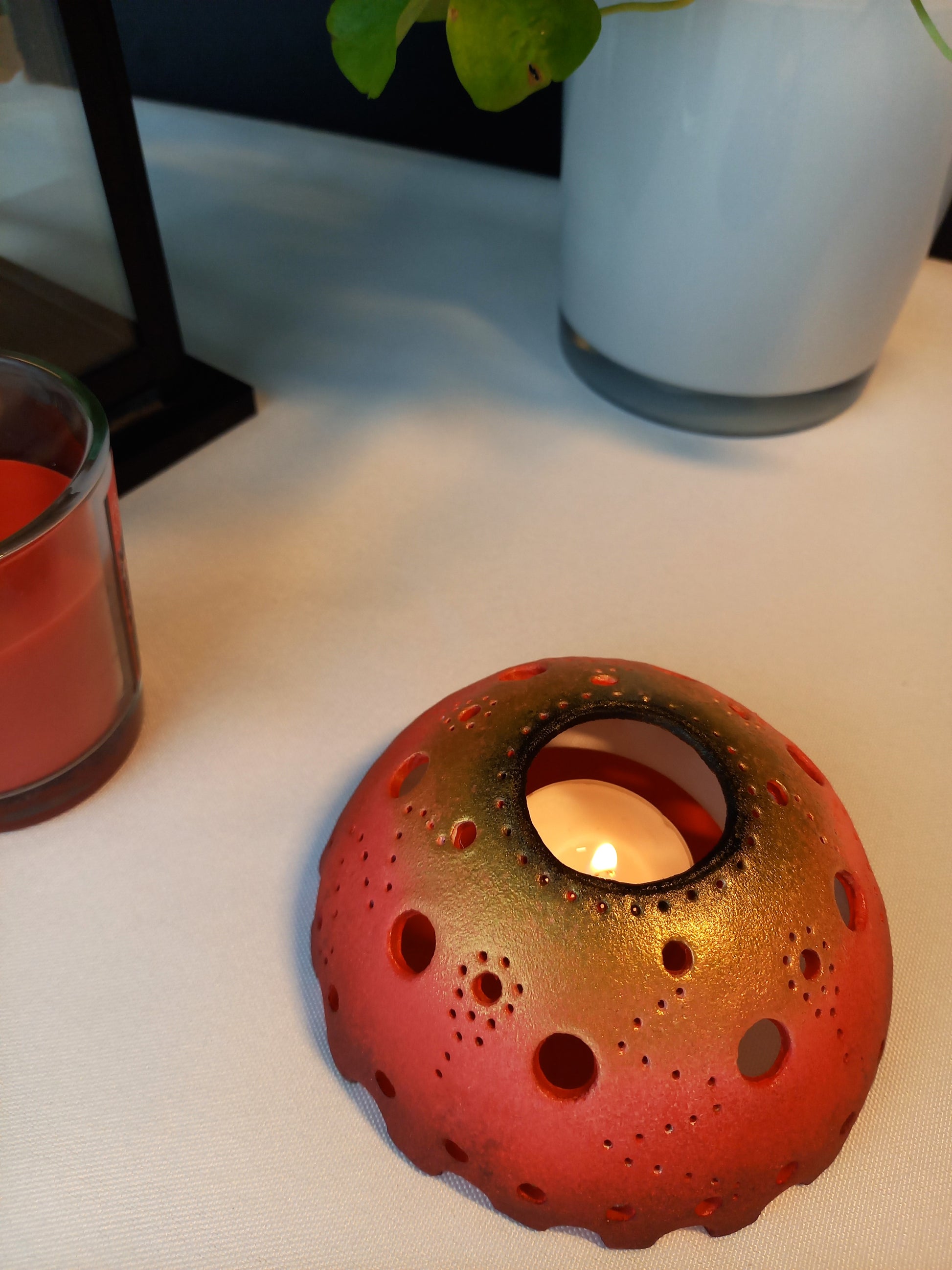 Photophore couleur rouge noir doré lumière tamisée fait main