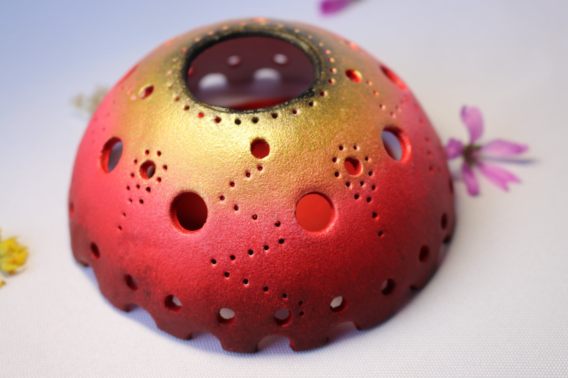 Photophore rouge noir doré fait main