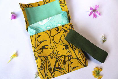 Pochette tissu serviette hygiènique couleur jaune fait main