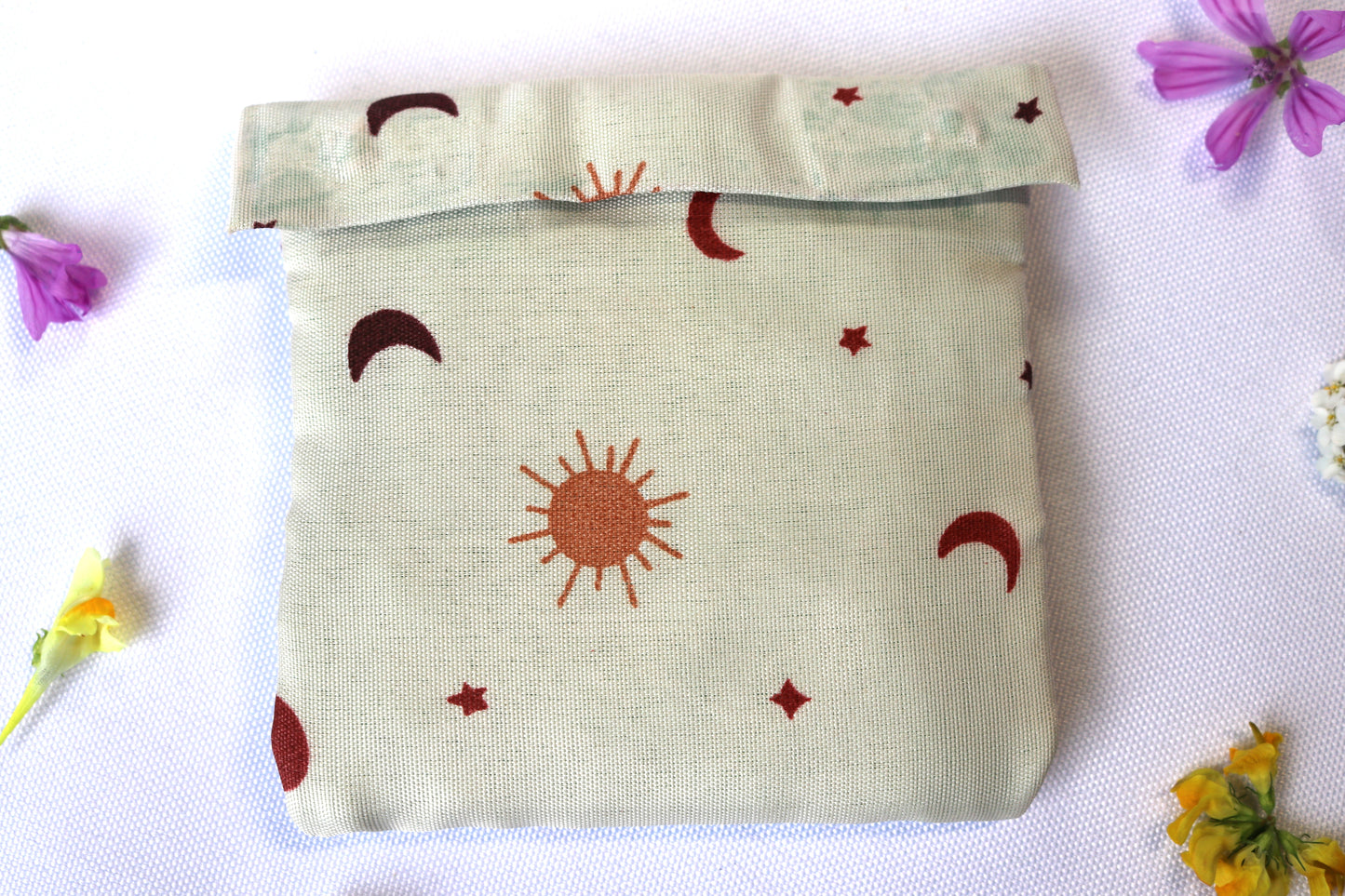 Pochette tissu serviette hygiènique couleur beige lune soleil fait main