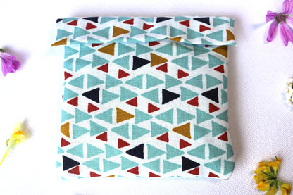 Pochette tissu serviette hygiènique triangle couleur bleu fait main