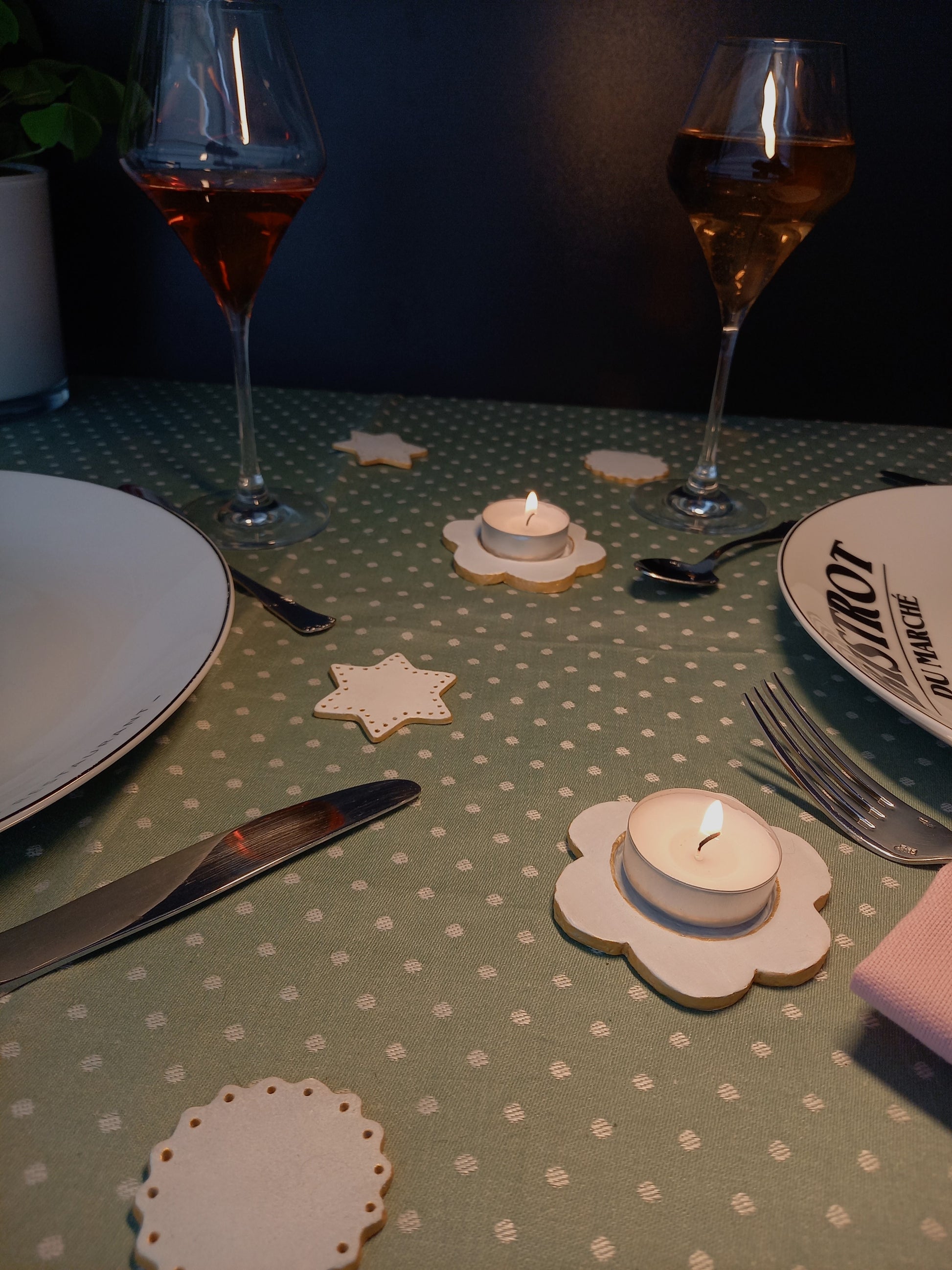 Support bougie couleur blanc fleur doré table à manger fait main