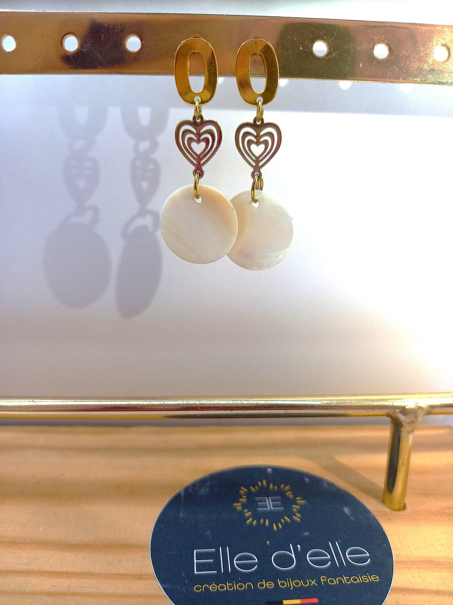 Boucle d'oreille - cœur rond blanc