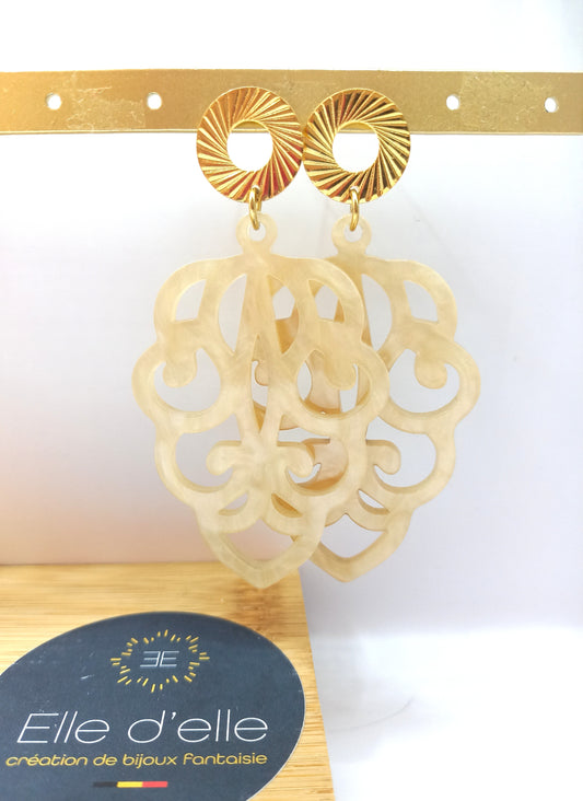 Boucle d'oreille - arabesque beige